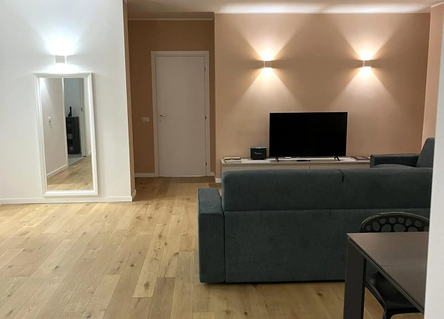 Apartment Fifty Eight Suite Milan Repubblica Italy